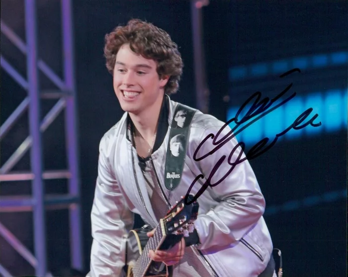 Adam Allende autograph