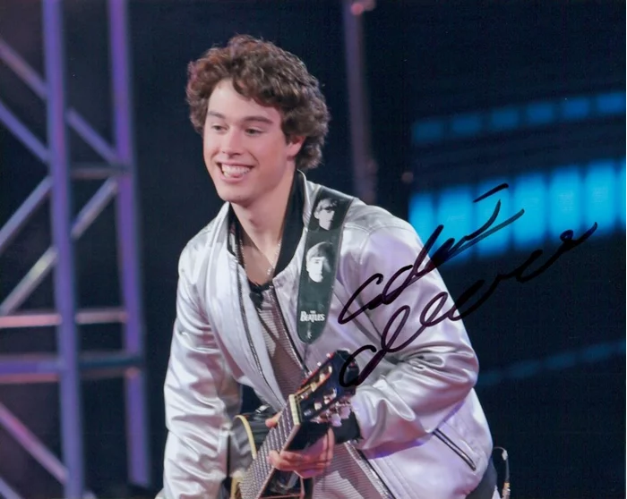 Adam Allende autograph