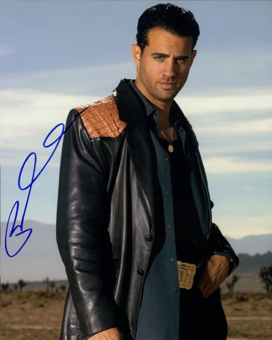 Bobby Cannavale autograph