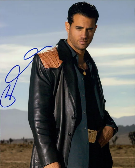 Bobby Cannavale autograph