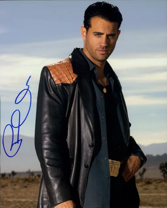 Bobby Cannavale autograph