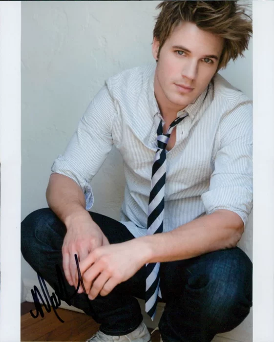 Matt Lanter autograph