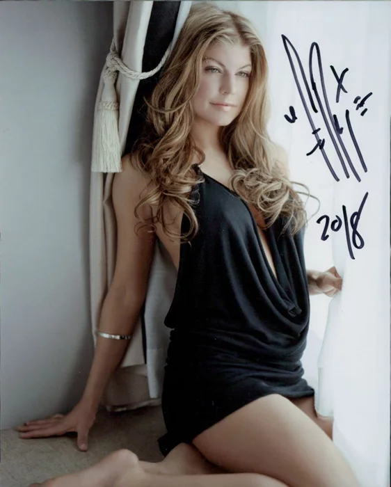 Stacy Ferguson autograph
