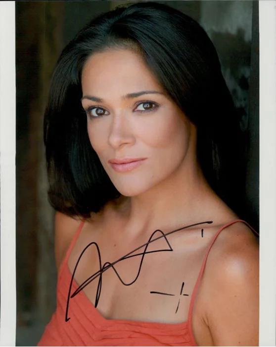 Simone Kessell autograph