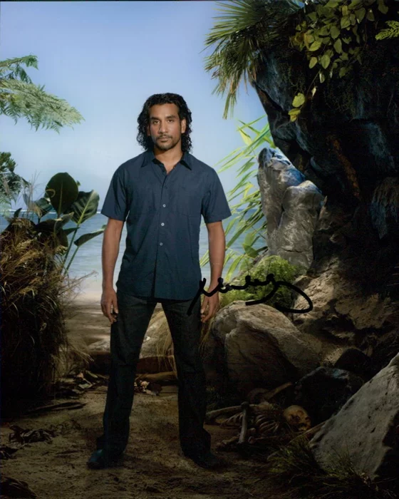 Naveen Andrews autograph