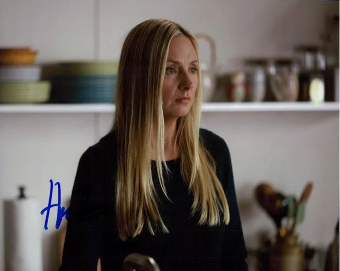 Hope Davis autograph