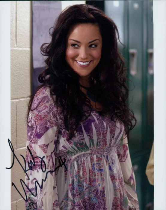 Katy Mixon autograph