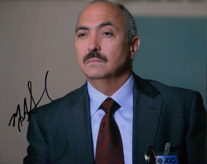 Miguel Sandoval autograph