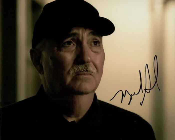 Miguel Sandoval autograph