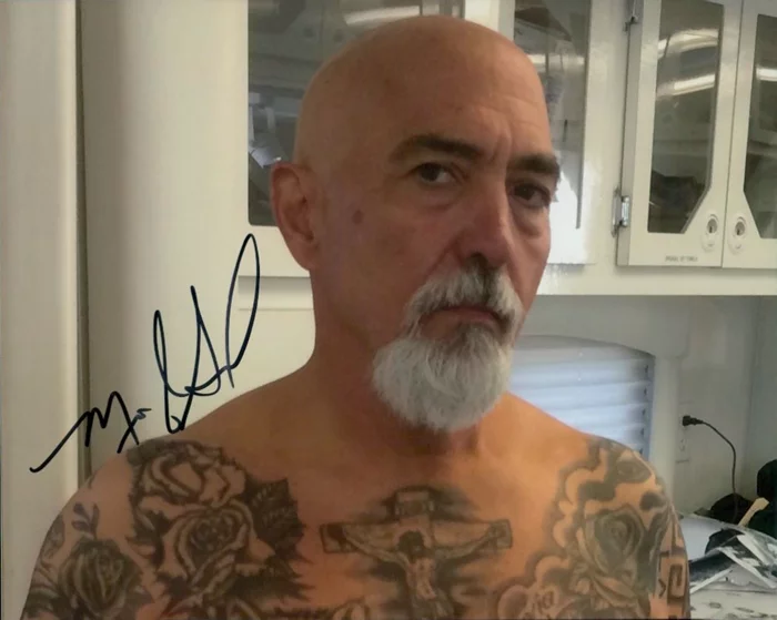 Miguel Sandoval autograph