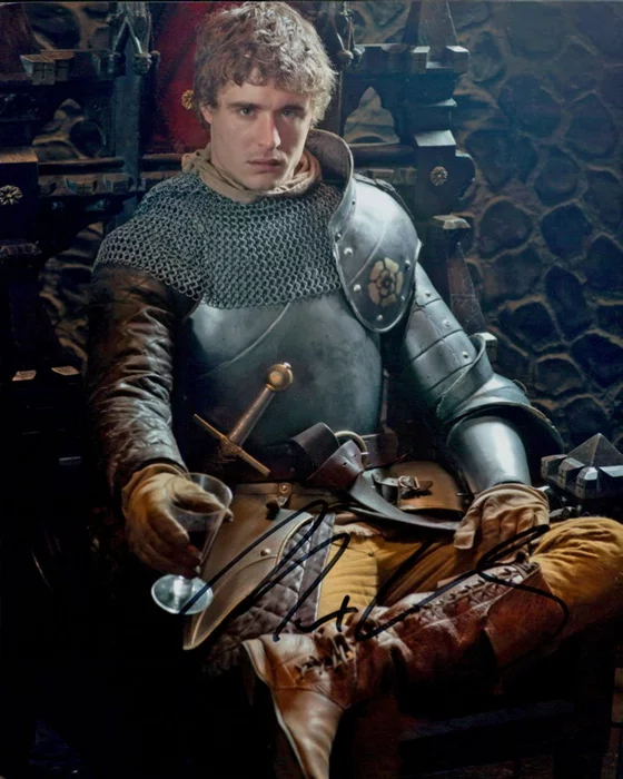 Max Irons autograph