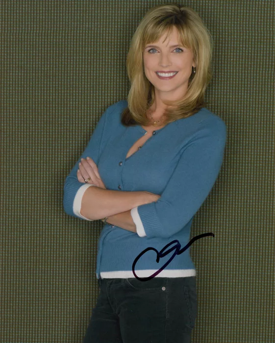 Courtney Thorne-Smith autograph