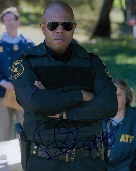 Rockmond Dunbar autograph