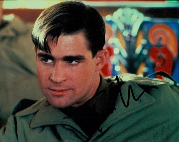 Treat Williams autograph