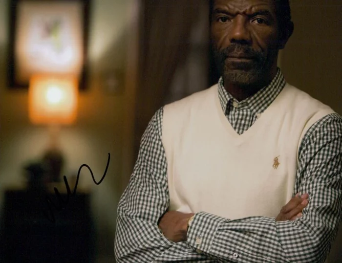 Vondie Curtis-Hall autograph