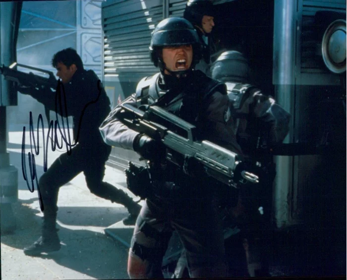 Casper Van Dien autograph