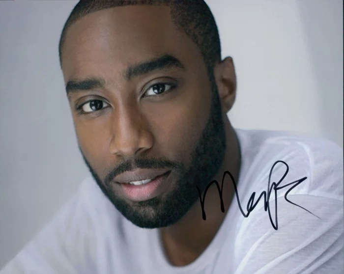 Marcc Rose autograph