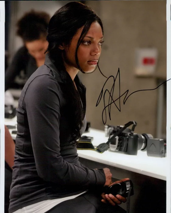 Tiffany Hines autograph