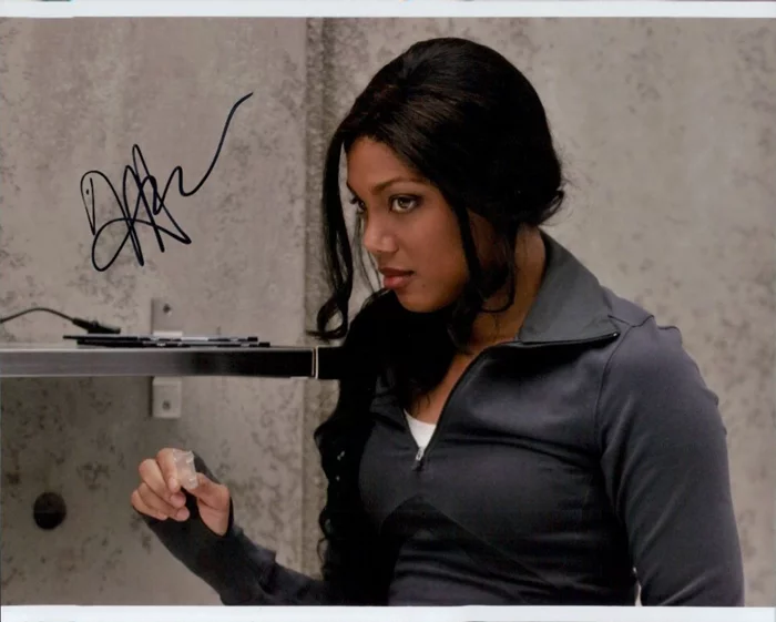 Tiffany Hines autograph