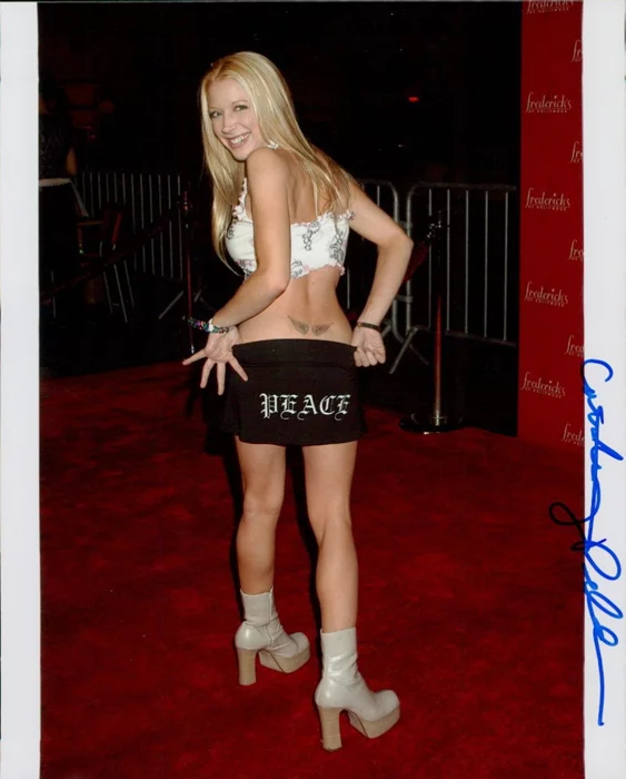 Courtney Peldon autograph