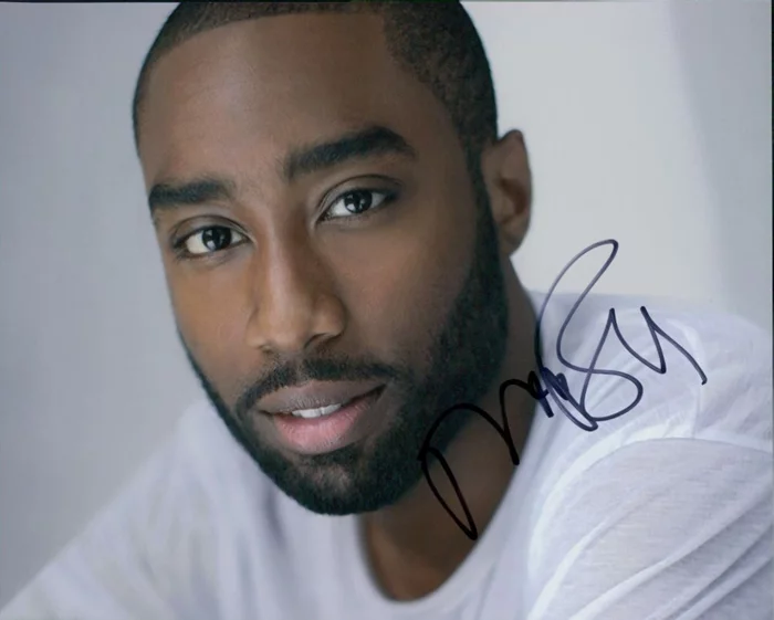 Marcc Rose autograph