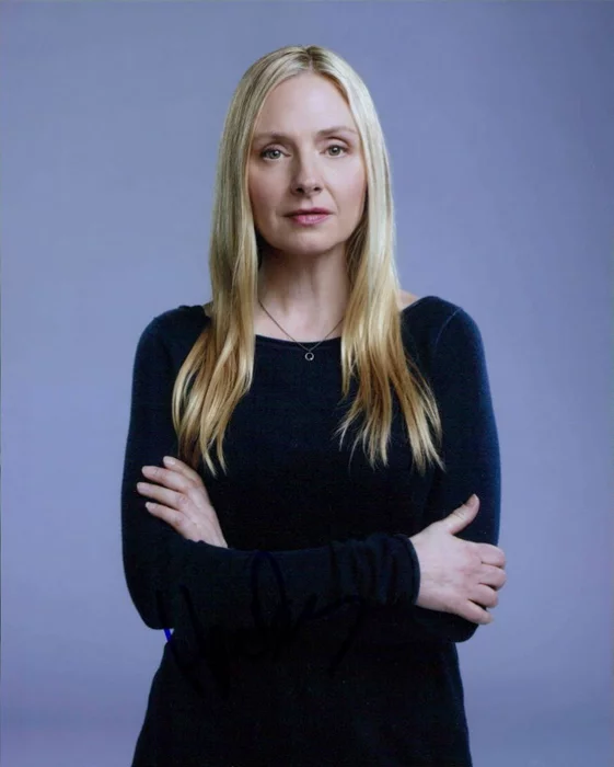 Hope Davis autograph