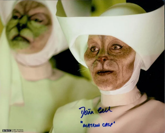 Dona Croll autograph