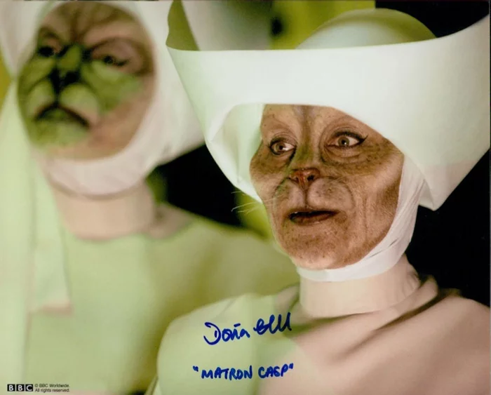 Dona Croll autograph