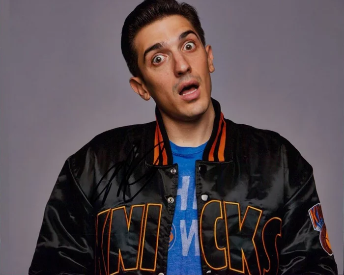 Andrew Schulz autograph