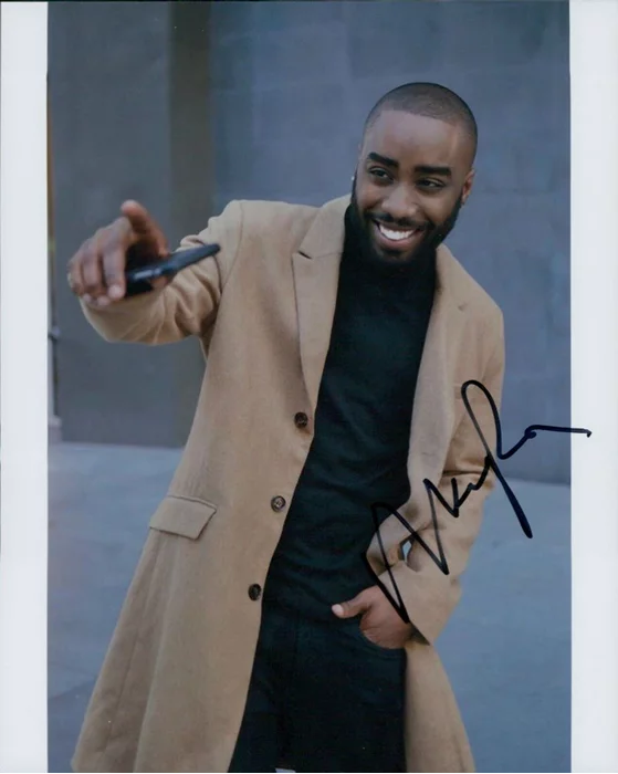 Marcc Rose autograph