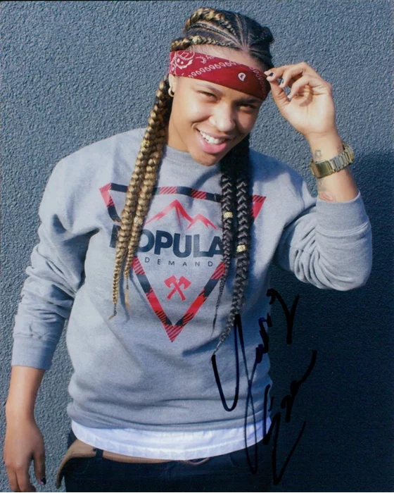 Young Ezee autograph