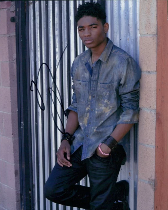 Nadji Jeter autograph