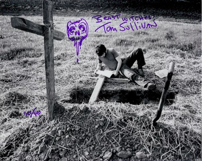 Tom Sullivan autograph