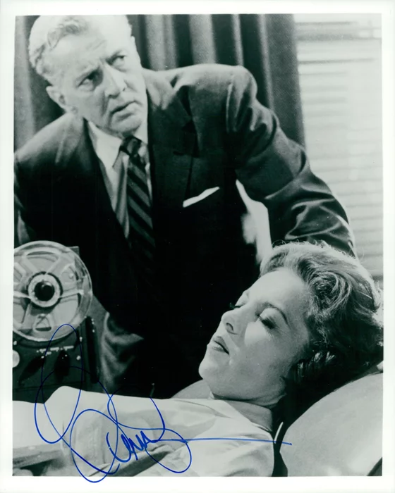 Beverly Garland autograph