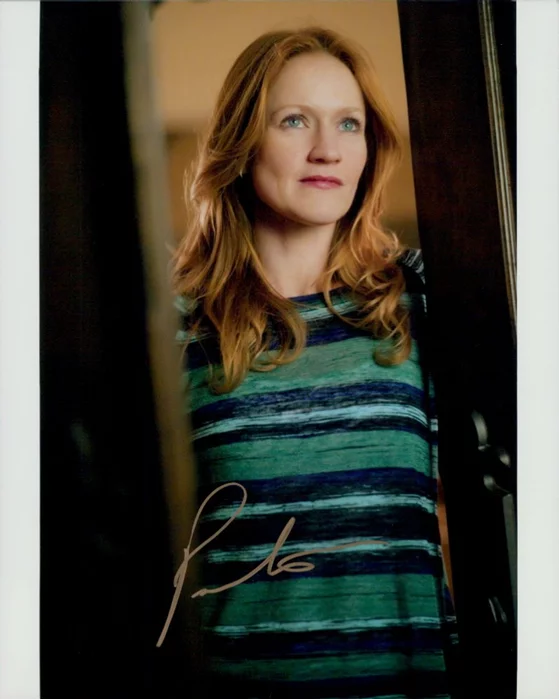 Paula Malcomson autograph