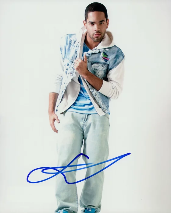 Dijon Talton autograph