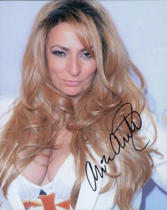Alice Amter autograph