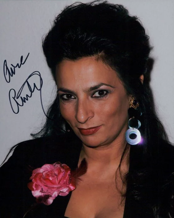 Alice Amter autograph