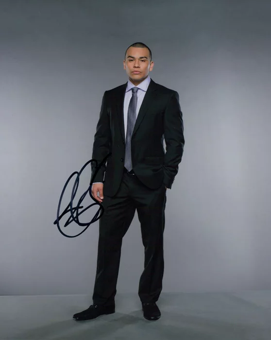 Joseph Julian Soria autograph