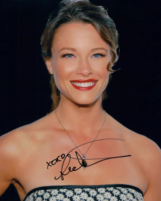 Scottie Thompson autograph