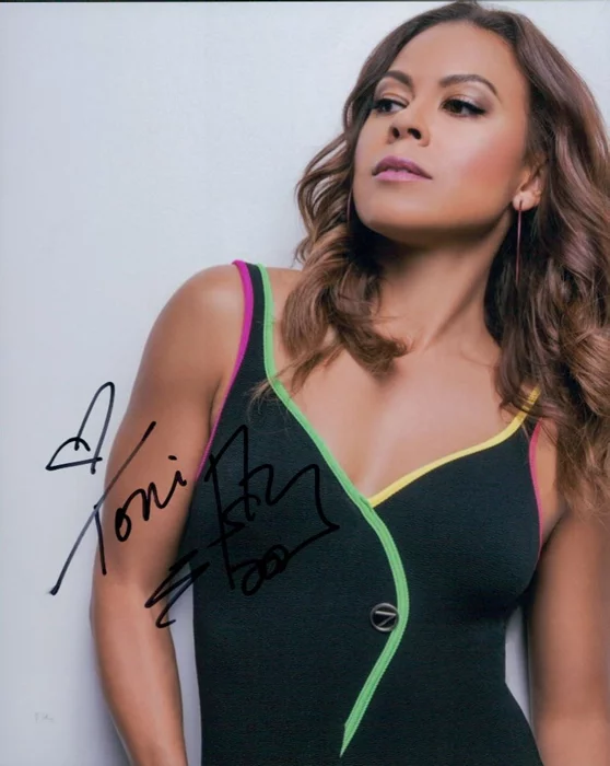 Toni Trucks autograph