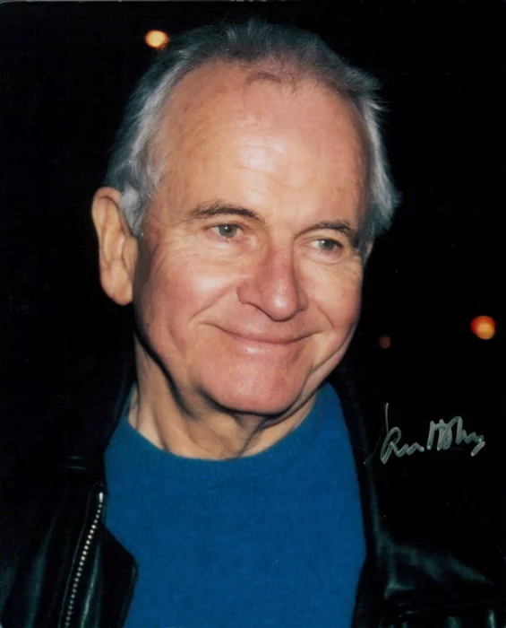 Ian Holm autograph