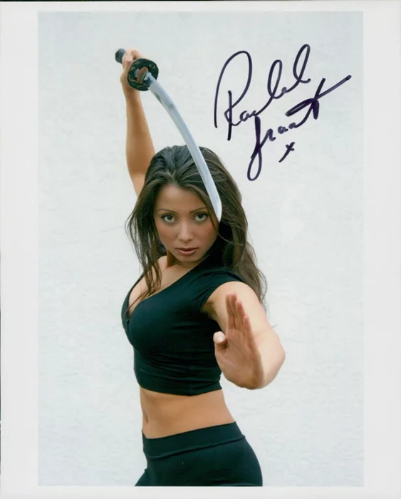 Rachel Grant autograph