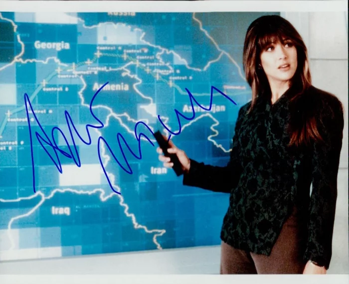 Sophie Marceau autograph