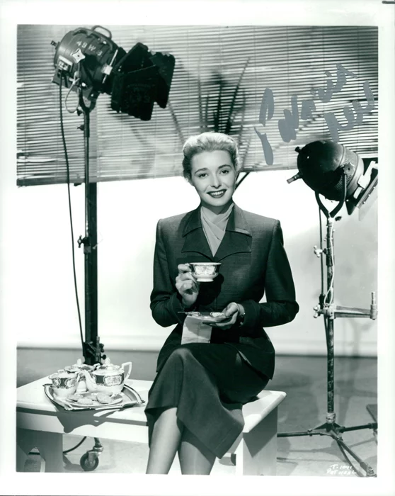 Patricia Neal autograph