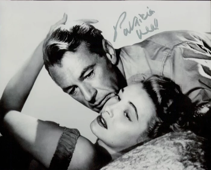 Patricia Neal autograph