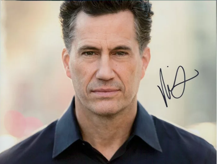 Michael Lowry autograph