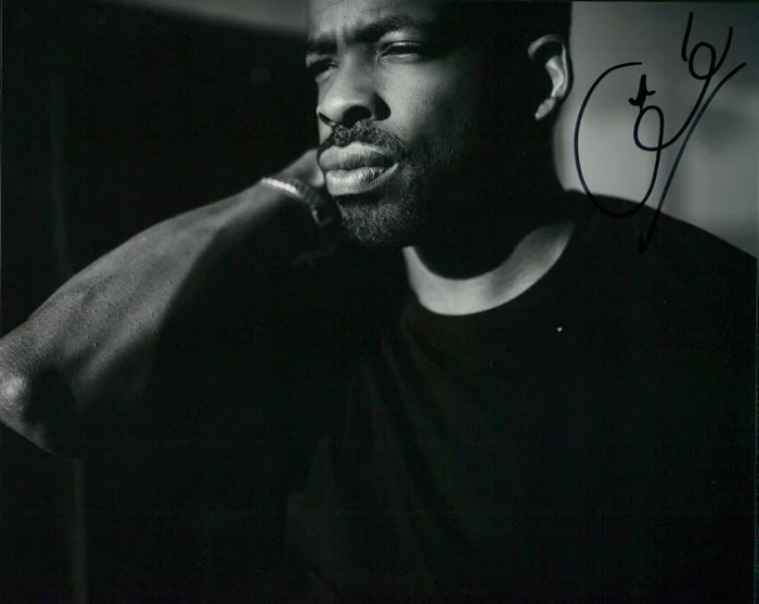 Chike Okonkwo autograph