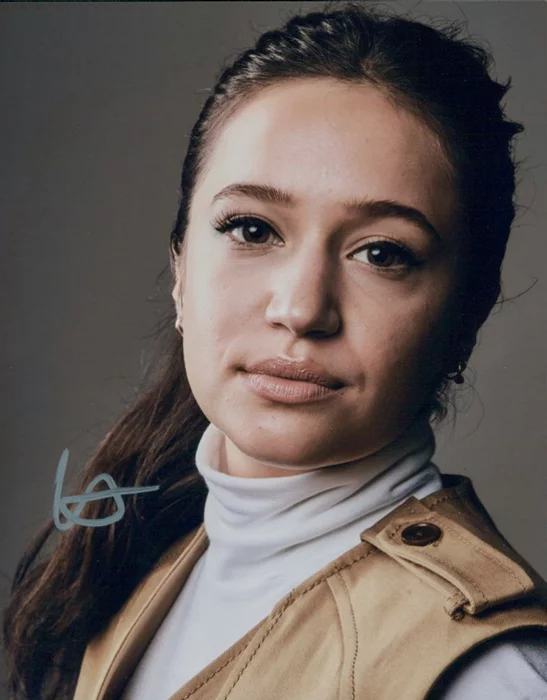 Gideon Adlon autograph
