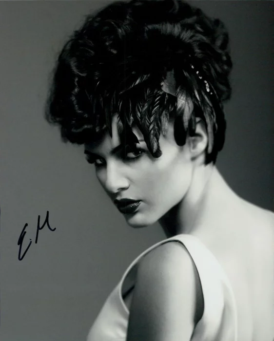 Eve Mauro autograph